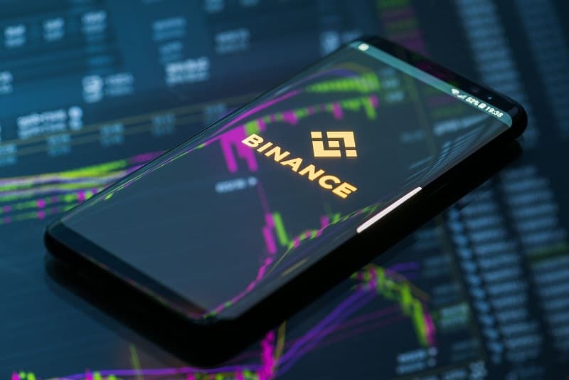 Binance’s Recovery Fund Struggles as NuggetRush and Render Gain Investor Attention