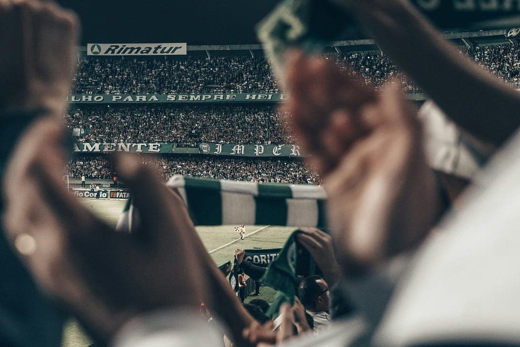 Revolutionizing Stadium Revenue Models with Connectivity: Insights from Weaver Labs